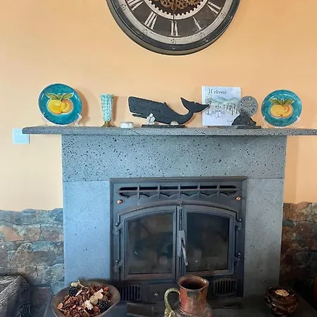 Dream By The Sea مادالينا