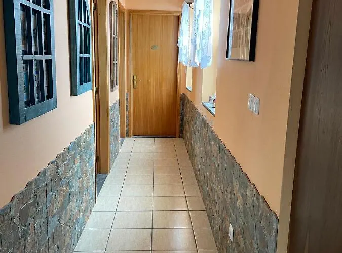 Dream By The Sea マダレナ